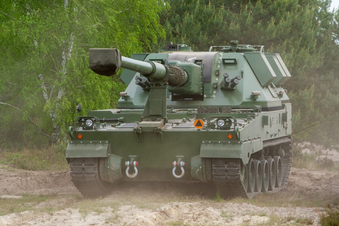 AHS Krab Polish 155mm Self-Propelled Howitzer (SPH) (C)